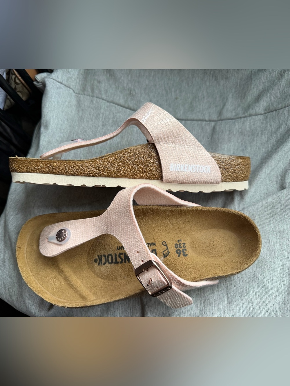 Birkenstock Women’s Light Pink Thong Sandals